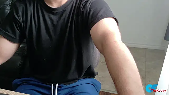 Snapshot of Thekodyy chatting on June 13, 11:52 am Thekodyy online show from June 13, 11:52 am