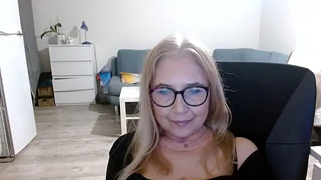 sofia xkiss online show from February 13, 5:54 pm