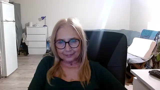 sofia xkiss online show from March 15, 5:48 pm