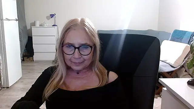 sofia xkiss online show from March 16, 6:01 pm