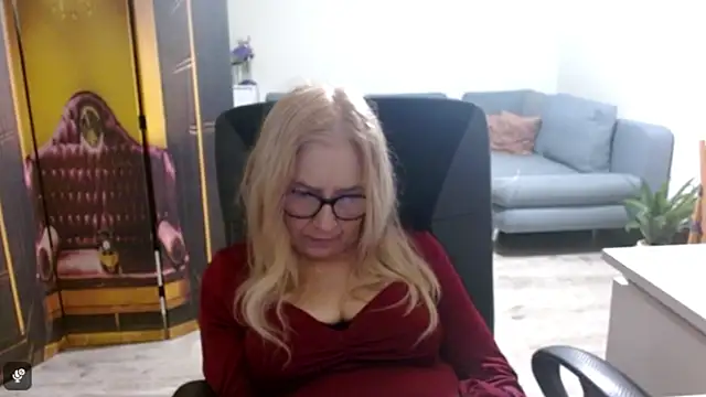 sofia xkiss online show from December 15, 2:54 pm