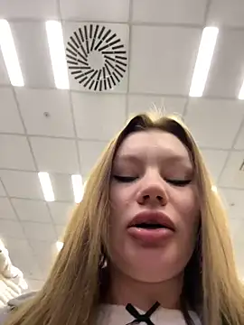 justmila online show from December 17, 2:22 pm