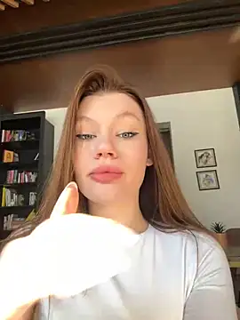 justmila online show from December 28, 9:42 am