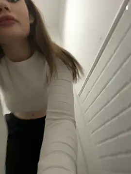 justmila online show from January 4, 11:43 am