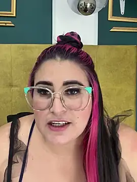 Snapshot of BellaPeers_ chatting on January 5, 3:55 pm BellaPeers  online show from January 5, 3:55 pm