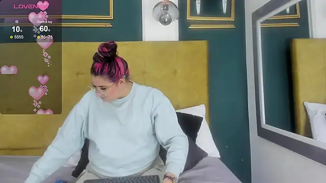 Snapshot of BellaPeers_ chatting on January 8, 11:54 am BellaPeers  online show from January 8, 11:54 am