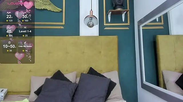 Snapshot of BellaPeers_ chatting on January 22, 11:34 am BellaPeers  online show from January 22, 11:34 am