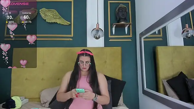 Snapshot of BellaPeers_ chatting on January 28, 3:04 pm BellaPeers  online show from January 28, 3:04 pm