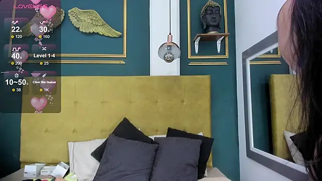 Snapshot of BellaPeers_ chatting on February 1, 11:54 am BellaPeers  online show from February 1, 11:54 am