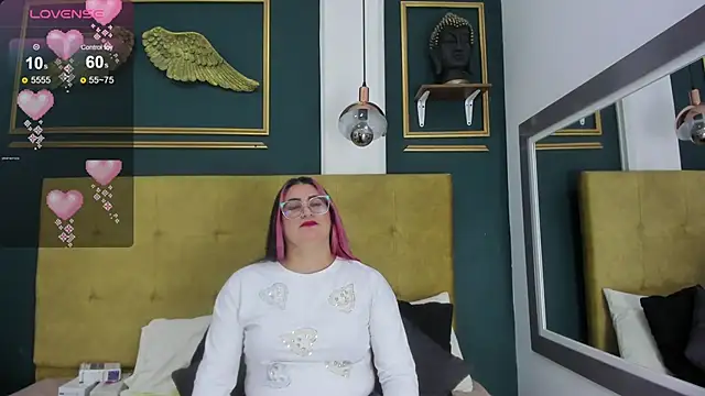 Snapshot of BellaPeers_ chatting on February 3, 11:42 am BellaPeers  online show from February 3, 11:42 am