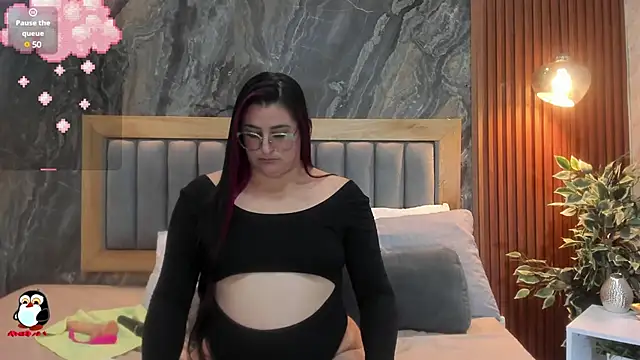 Snapshot of BellaPeers_ chatting on March 6, 2:40 pm BellaPeers  online show from March 6, 2:40 pm