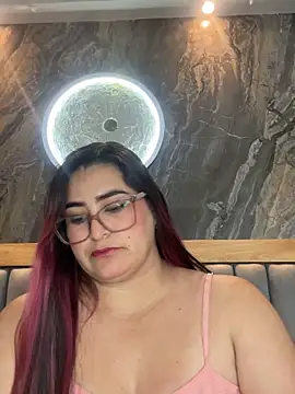 Snapshot of BellaPeers_ chatting on September 27, 12:32 pm BellaPeers  online show from September 27, 12:32 pm