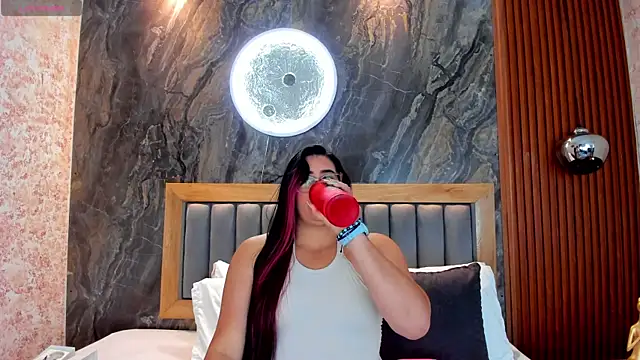 Snapshot of BellaPeers_ chatting on October 9, 11:52 am BellaPeers  online show from October 9, 11:52 am