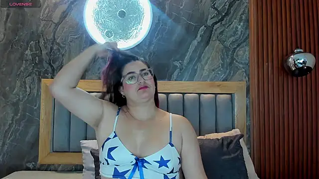 Snapshot of BellaPeers_ chatting on October 26, 12:11 pm BellaPeers  online show from October 26, 12:11 pm