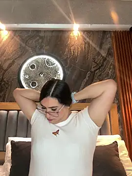 BellaPeers  online show from February 26, 11:53 am