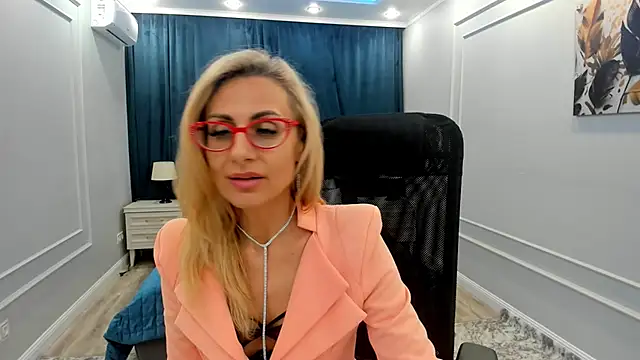 Snapshot of MuseOfStage chatting on February 14, 2:33 pm MuseOfStage online show from February 14, 2:33 pm