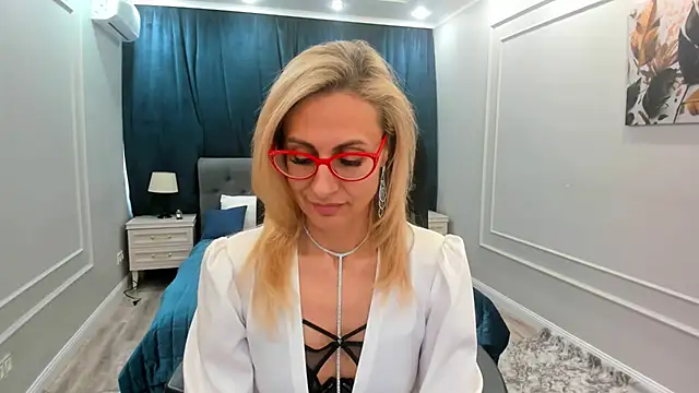 Snapshot of MuseOfStage chatting on February 26, 11:41 am MuseOfStage online show from February 26, 11:41 am