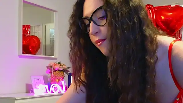 Snapshot of SweetScribe chatting on February 14, 7:28 am SweetScribe online show from February 14, 7:28 am