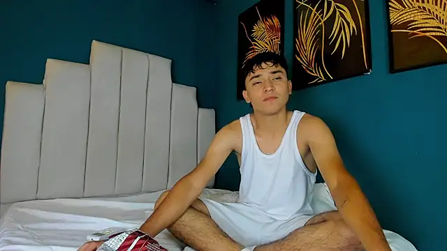 Austin Cardieff online show from February 10, 7:38 pm