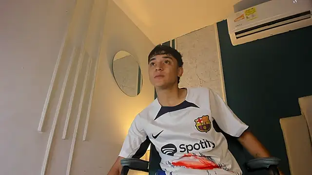 Austin Cardieff online show from March 13, 3:33 am