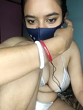 wild bong queen online show from December 13, 8:15 pm