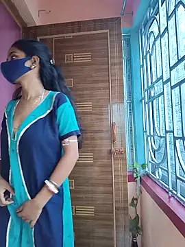 wild bong queen online show from October 4, 9:40 am