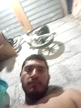 Snapshot of Monche1909 chatting on December 18, 12:17 am Monche1909 online show from December 18, 12:17 am