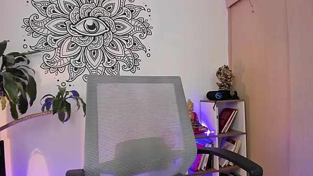 aaroncolombia online show from December 1, 4:29 pm