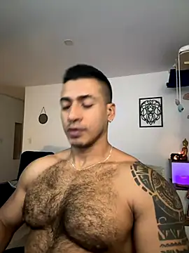 aaroncolombia online show from September 16, 11:11 am