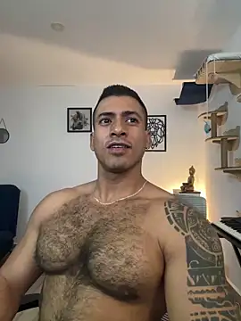 aaroncolombia online show from October 3, 10:51 pm