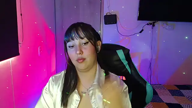 Skarlet Adams28 online show from April 8, 7:25 pm