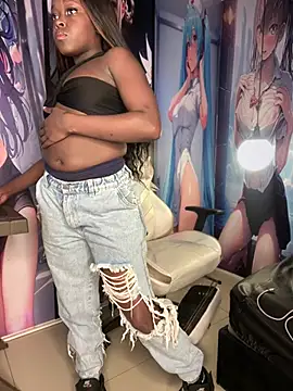 Snapshot of Thyana_LS chatting on February 5, 1:11 pm Thyana LS online show from February 5, 1:11 pm