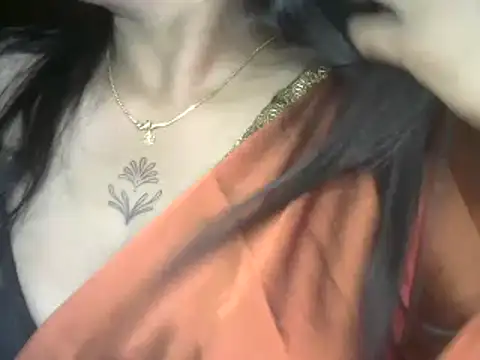 Snapshot of telugu99ramya chatting on April 28, 3:50 pm telugu99ramya online show from April 28, 3:50 pm