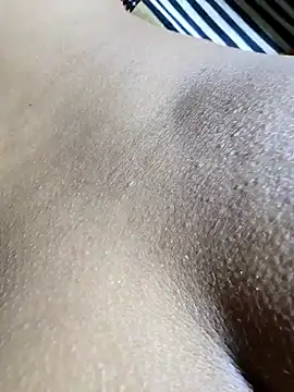 Snapshot of hotbaby_5 chatting on January 28, 9:51 am hotbaby 5 online show from January 28, 9:51 am