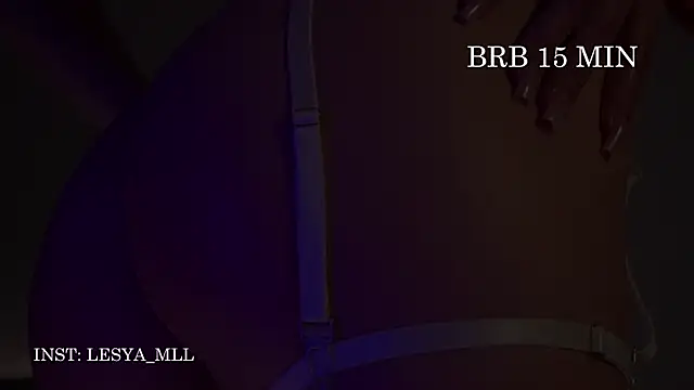 Snapshot of wowmolly chatting on January 16, 4:28 pm wowmolly online show from January 16, 4:28 pm