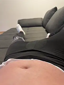 w12er online show from April 13, 7:08 pm