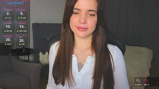 adrianawow1 online show from October 7, 10:07 pm