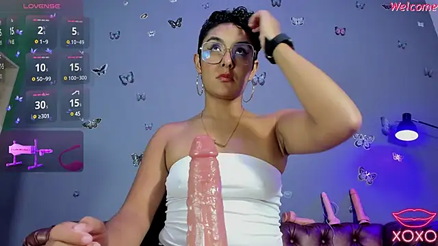 Snapshot of Kaira_mosse chatting on February 21, 11:44 am Kaira mosse online show from February 21, 11:44 am