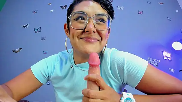 Snapshot of Kaira_mosse chatting on March 8, 4:28 pm Kaira mosse online show from March 8, 4:28 pm