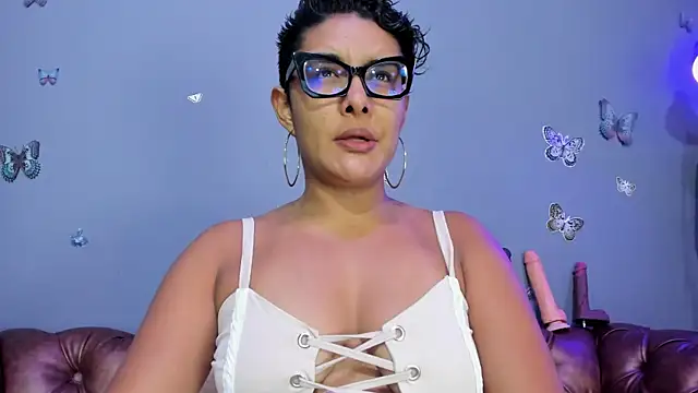 Snapshot of Kaira_mosse chatting on October 15, 10:15 am Kaira mosse online show from October 15, 10:15 am