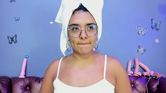 Kaira mosse online show from November 2, 9:44 am