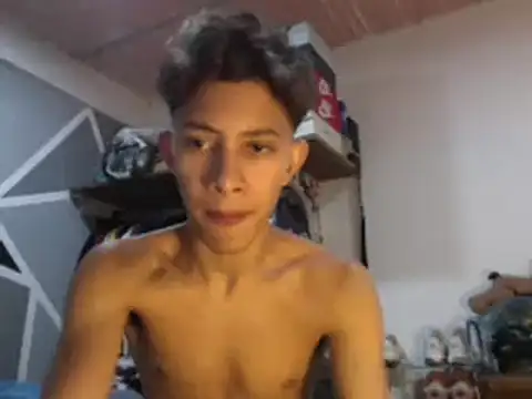 Snapshot of ferchitibellako chatting on December 21, 8:21 pm ferchitibellako online show from December 21, 8:21 pm