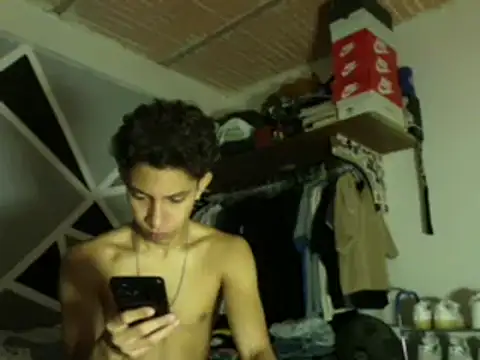 ferchitibellako online show from January 10, 8:10 pm