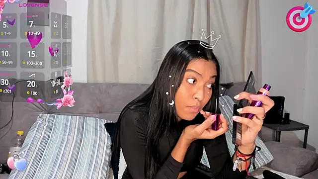 AnneteLynch online show from December 4, 8:28 pm