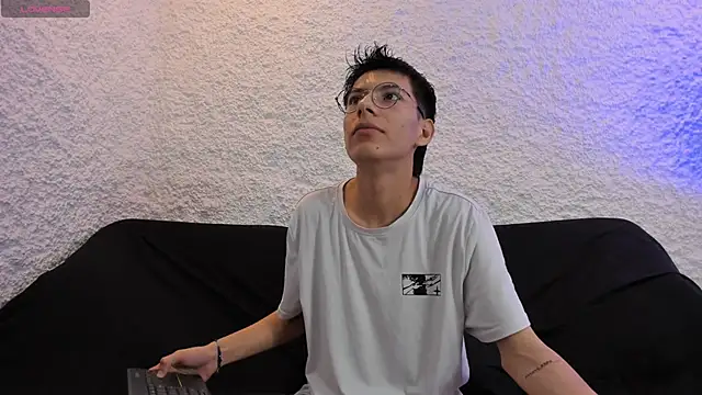 alexandersawyer online show from December 16, 1:21 am