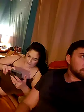 Snapshot of CoelhinhaGostosa chatting on December 26, 5:15 am CoelhinhaGostosa online show from December 26, 5:15 am