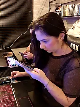 Snapshot of CoelhinhaGostosa chatting on November 22, 11:59 pm CoelhinhaGostosa online show from November 22, 11:59 pm