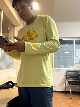 Snapshot of Brencuz chatting on September 27, 4:01 pm Brencuz online show from September 27, 4:01 pm