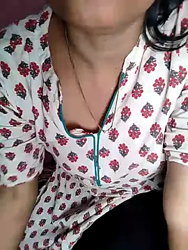 Shivani Mumbai85 online show from February 13, 3:29 am