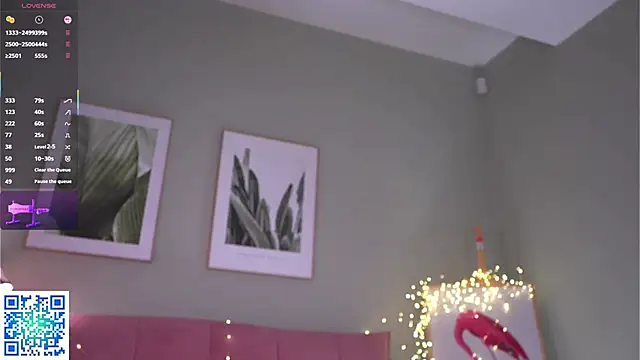 Snapshot of MiaBanger chatting on February 5, 5:20 pm MiaBanger online show from February 5, 5:20 pm